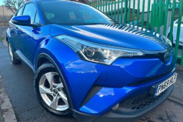 2019(69)Toyota chr 1.8 Hybrid Icon 5dr CVT blue sat nav cruise control Image