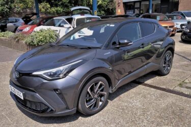 2020 Toyota C-HR 1.8 Hybrid Dynamic 5dr CVT HATCHBACK Petrol/Electric Hybrid Aut Image