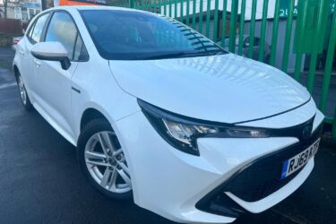 2020 toyota corolla 1.8 VVT-i Hybrid Icon 5dr CVT white Image