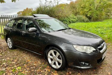 Subaru LEGACY estate 2.0 Automatic Image