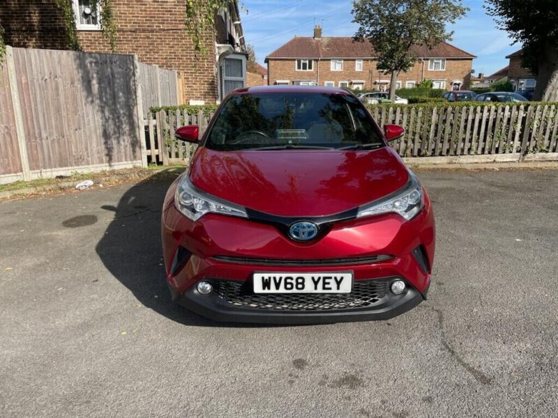 TOYOTA CH-R HYBRID 2018 AUTOMATIC IN GREAT CONDITION Image