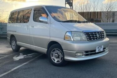 2000 Toyota Grand Hiace 3.4 V6 Auto Hi Roof Lounge 7 Seater MPV/Camper (Z8) Image