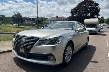 2013 TOYOTA CROWN ROYAL SALOON G , 2.5L HYBRID - 5 SEATER AUTO , REG:KE13UML Image