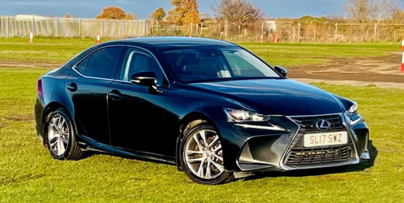 2017 Lexus IS 300h Advance 4dr CVT Auto SALOON PETROL/ELECTRIC Automatic Image