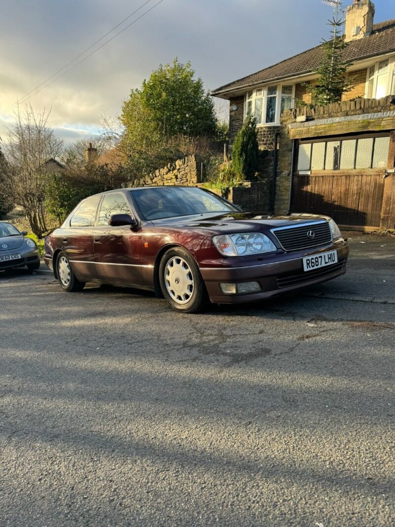 Lexus LS400 1998 Image