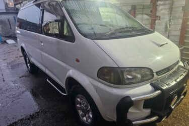 Mitsubishi Delica L400 4x4 Space Gear Super Exceed LWB!!!! 2.8 diesel Image