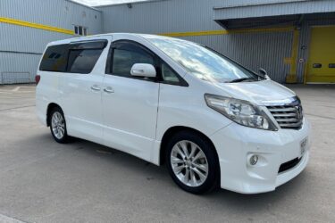 Toyota alphard like vellfire 2.4 petrol aution grade 4.5 bimta in stock now Image