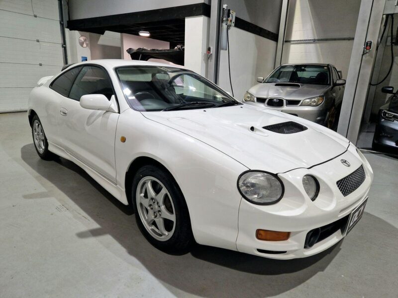 TOYOTA CELICA Gt4 st205 White Manual Petrol 1997 Image