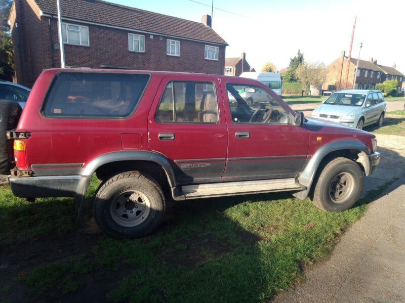 toyota hilux surf 2.4 Image