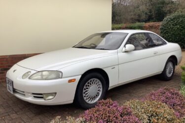 Toyota Soarer V8 4.0 1992 Image