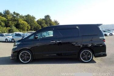 Toyota vellfire 2.4 black 8 seater fresh japanese import bodystyle due in feb 09 Image