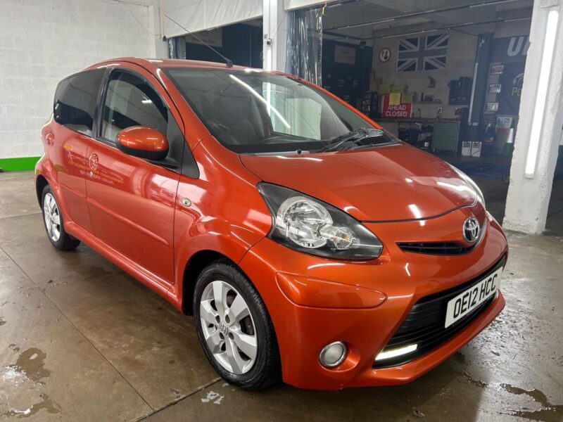 2012 12 TOYOTA AGO 1.0 FIRE 5DR AC PETROL ORANGE Image