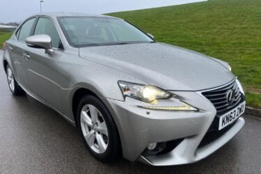 2013 Lexus IS 300h SE 4dr CVT Auto SALOON Petrol/Electric Hybrid Automatic Image