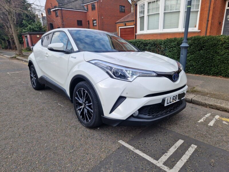 2018 TOYOTA C-HR 1.8 Hybrid Excel 5dr white 1 Owner low mileage Image