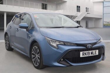 2019 Toyota Corolla 1.8 VVT-I DESIGN 5d 121 BHP Hatchback Automatic Image