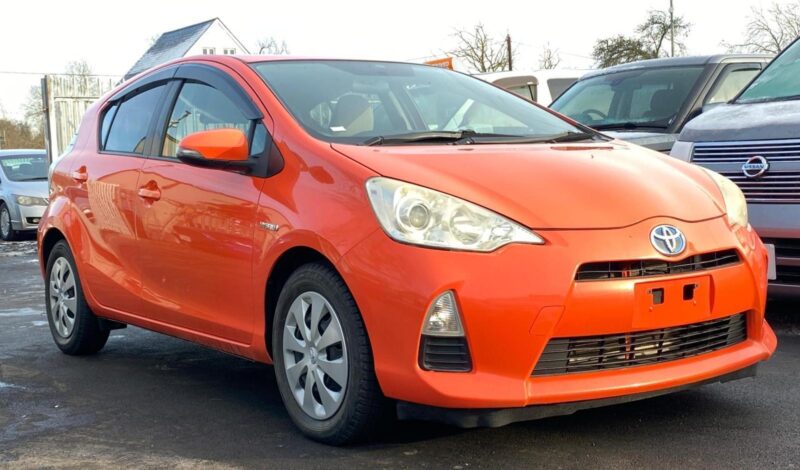 Fresh Import Toyota Aqua 2012 1.5 Auto Hybrid Image