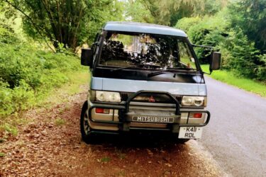 Mitsubishi Delica L300 4x4 2.5 td Turbo Image