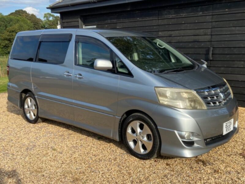 Toyota Alphard 3.0 4WD auto Image