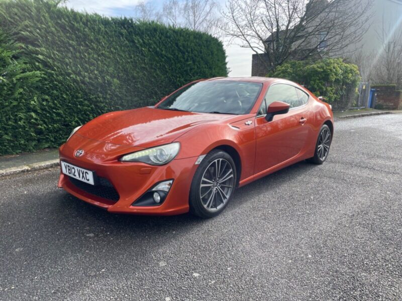 toyota gt86 d-4 s 2.0 6 speed manual, stunning Colour combo! Image