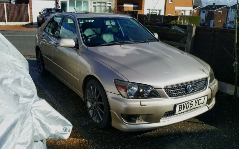 Ulez free Lexus is200 Persian Quartz aero sport pack lexus history low mileage Image