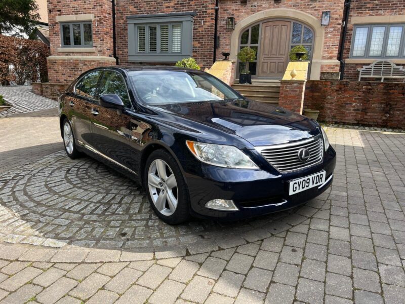 Lexus LS 460 2009 Saloon Blue Petrol V8 Image