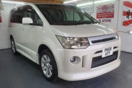 Mitsubishi delica d5 in white automatic 4wd 7 seater fresh japanese import 2008