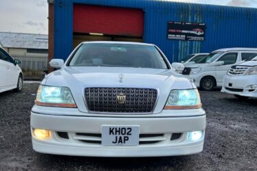 Toyota Crown MODERN CLASSIC 3.0 24V INLINE 6-CYLINDER MAJESTA Fresh Import Image