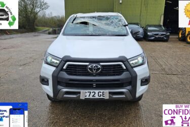 2022 TOYOTA HILUX INVINCIBLE X COMPLETE FRONT END BONNET HEADLIGHTS BUMPER RADS Image