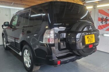 Mitsubishi pajero 3.8 v6 automatic sunroof 7 seater fresh japanese import 2006 Image