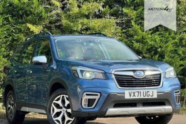 Subaru Forester 2.0 E-BOXER XE 5d 148 BHP 1 FORMER KEEPER|R/CAM|H/SEATS|APPLE E Image