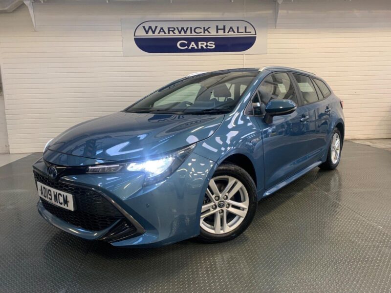 Toyota Corolla 1.8 VVT-h Icon Tech Touring Sports CVT Euro 6 (s/s) 5dr Petrol/E Image
