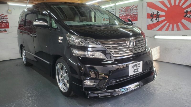 Toyota vellfire 2.4 automatic japanese import only 57k miles twin sunroofs 2009 Image