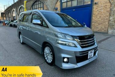 Toyota Vellfire SE Image