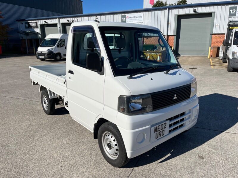 2002 Mitsubishi Minicab Pickup Image