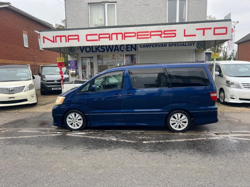 2004 Toyota Alphard 2.4 petrol automatic air conditioning 5 door 3 month Image