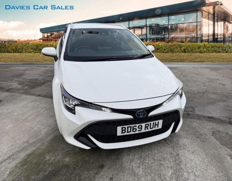 2019 69 TOYOTA COROLLA 1.8 VVT-H ICON TECH TOURING SPORTS 5DR PETROL HYBRID CVT Image