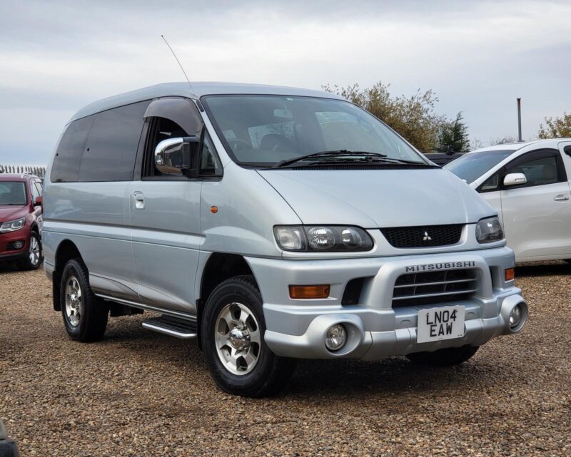 FRESH IMPORT MITSUBISHI DELICA SPACE GEAR CHAMONIX 3.0 V6 AUTO SILVER Image