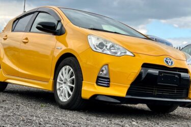 Jdm Import Toyota Aqua (Corolla) 1.5h Auto CVT Hybrid BT/Navigation Ulez Complia Image