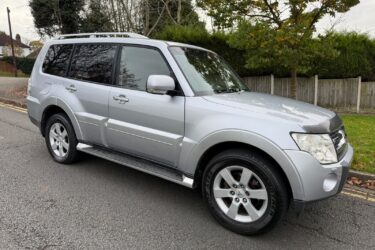 MITSUBISHI SHUGUN DI_DC ELEGANCE 7 SEATER 3.2 DIESEL 4X4 ESTATE PEOPLE CARRIER Image