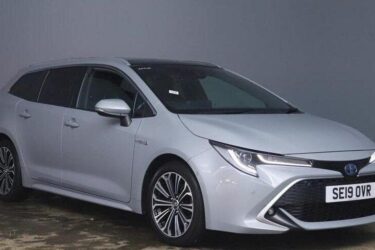 Toyota Corolla 2.0 VVT-h Excel Touring Sports CVT Euro 6 (s/s) 5dr Petrol/Elect Image