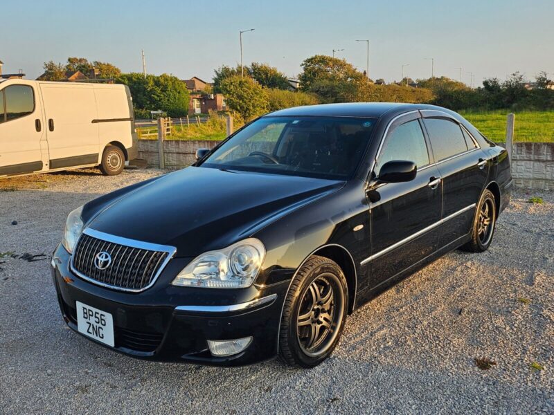 toyota crown majesta Image