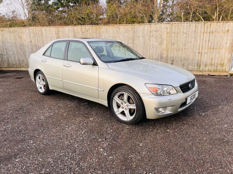 2002 52 LEXUS IS200 SE 2.0 PETROL AUTOMATIC 2660 MILES!!! Image