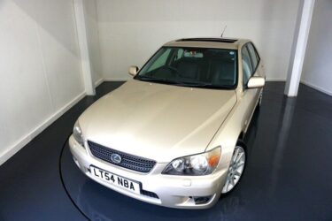 2004 Lexus IS 2.0 200 SE Saloon-LOVELY LOW MILEAGE-JUST HAD A CAM BELT CHANGE JA Image
