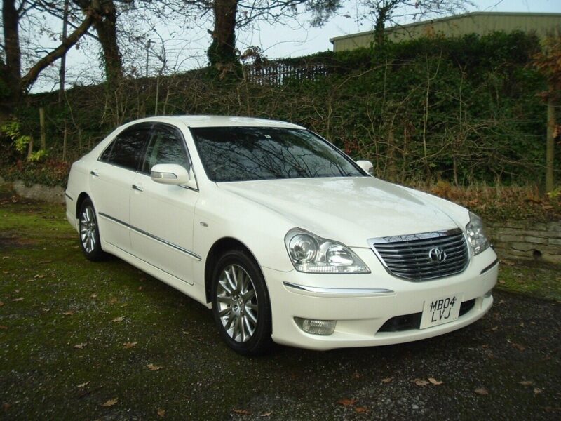 2004 Toyota Crown Majesta 4.3 V8 i-Four. All Wheel Drive. UZS-187. Low Miles. Image