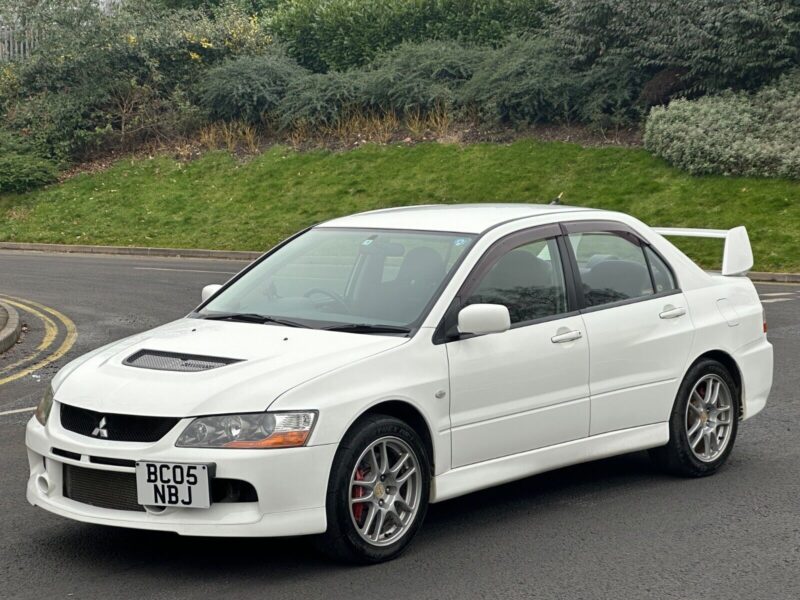 2005 05 Mitsubishi Evo 9 GT '40K MILES' in Scotia White Evolution IX 'Rare Car' Image