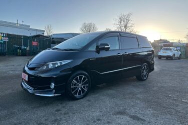 2015 TOYOTA ESTIMA 2.4L HYBRID, 7 SEATER AUTO MPV Image