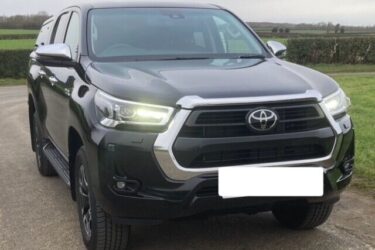 2024 TOYOTA HILUX 2.4 D4d INV AUTO DOUBLECAB PICKUP 1k BLACK TOWBAR + VAT Image