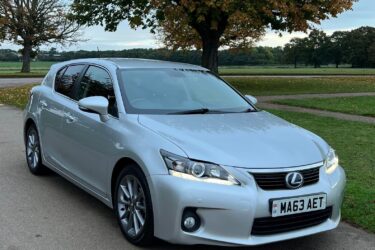 Lexus CT 200h 1.8 Advance 5dr CVT Euro 5 (s/s) Hatchback Petrol/Electric Hybrid Image