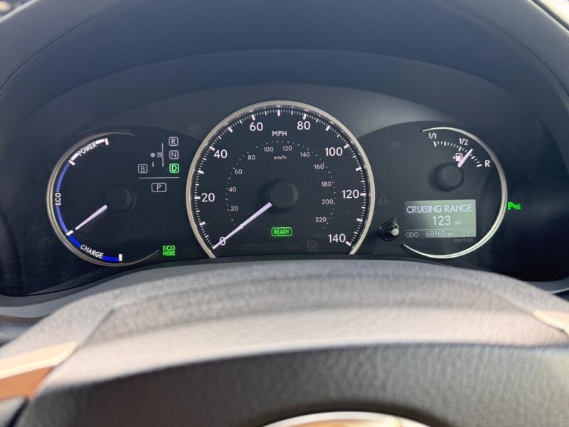 lexus ct 200h sport, one previous owner full Lexus service history 68k on clock Image