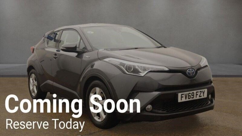 Toyota C-HR 1.8 VVT-h Icon CVT Euro 6 (s/s) 5dr Petrol/Electric Hybrid Automati Image